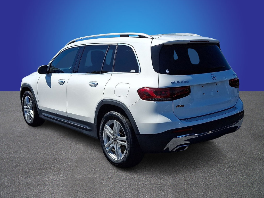Used 2023 Mercedes-Benz GLB 250 4MATIC w/ Premium Package image 6