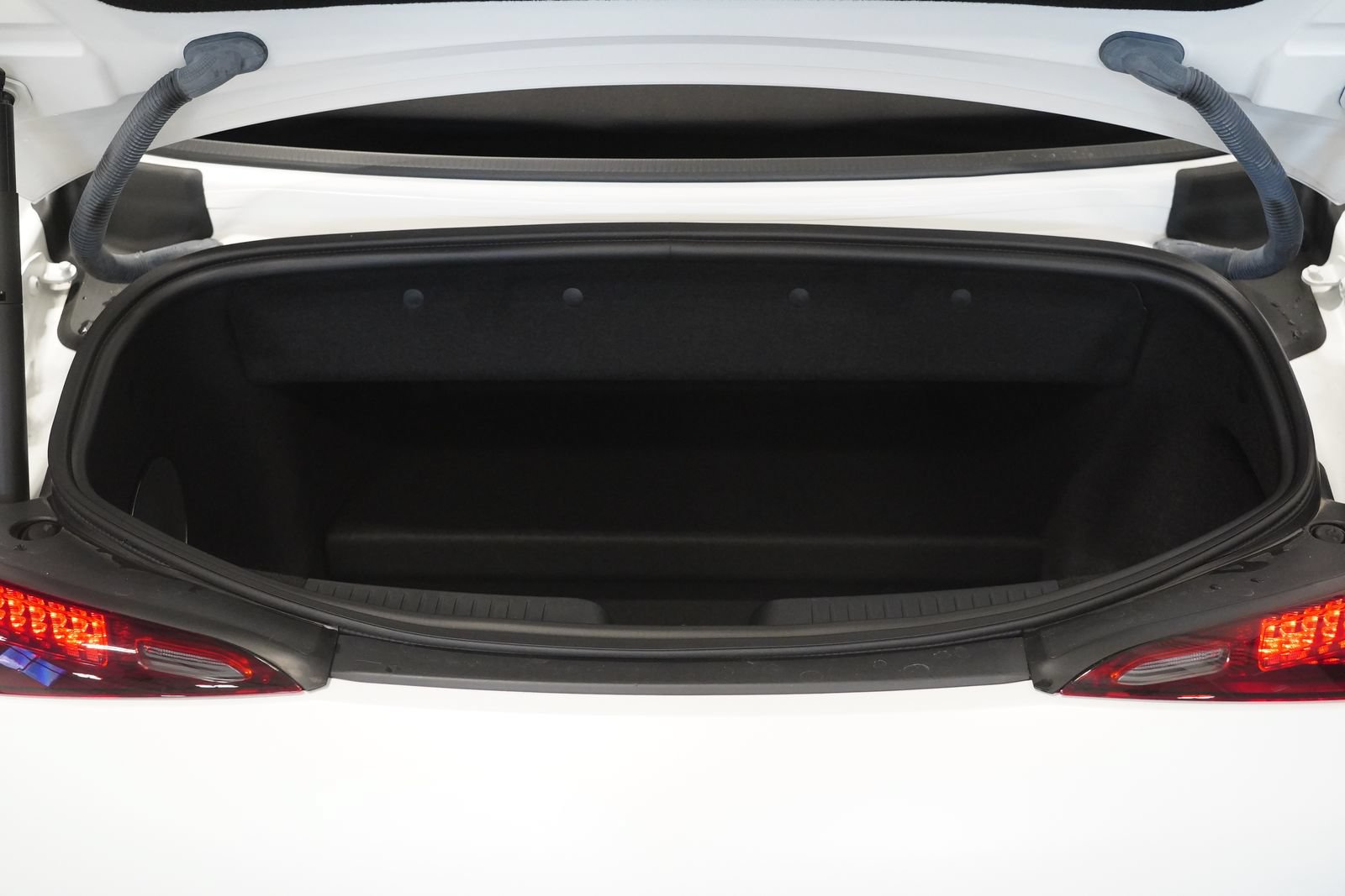 Certified 2022 Mercedes-Benz SL 63 AMG 4MATIC image 35