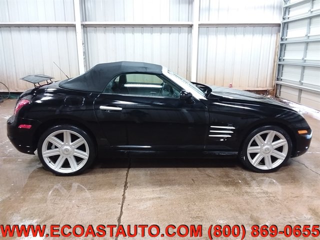 Used 2007 Chrysler Crossfire Limited RWD image 6