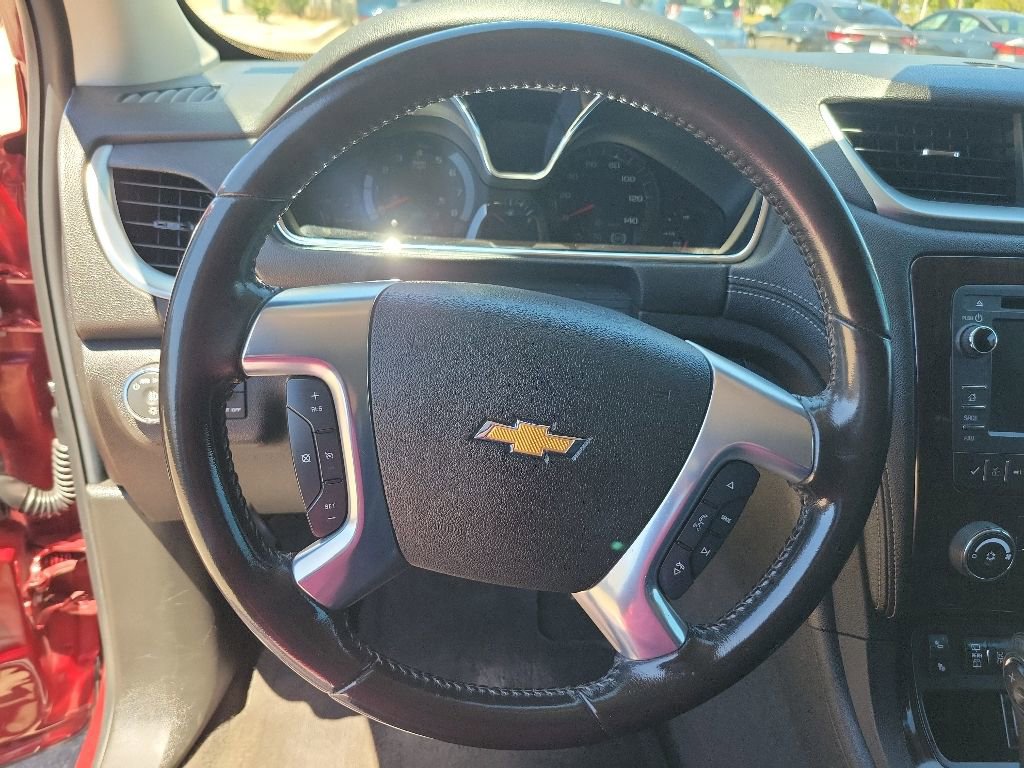 Used 2017 Chevrolet Traverse LT w/ Style and Technology Package FWD image 22