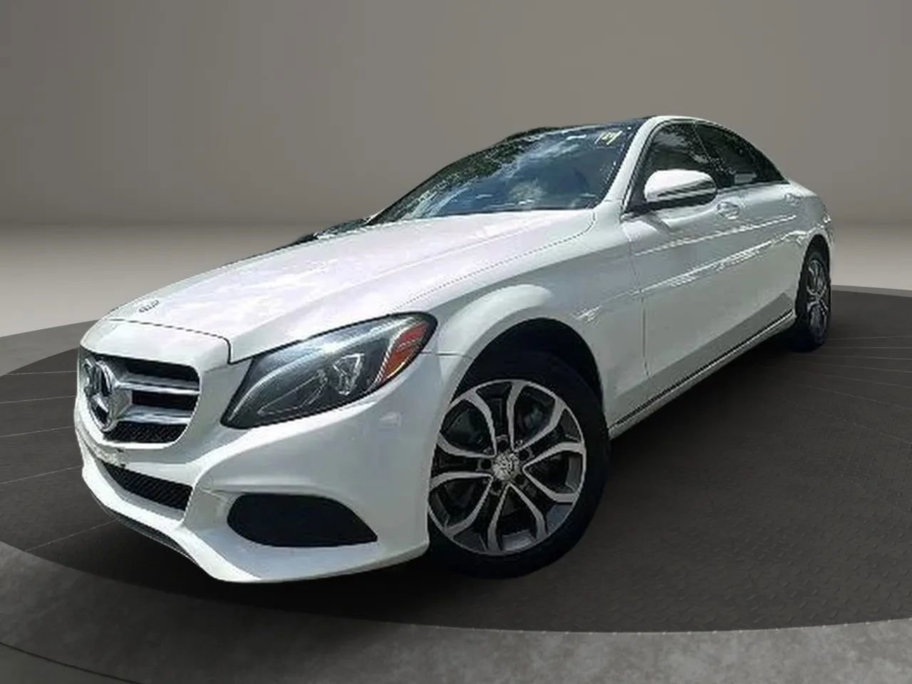 Used 2017 Mercedes-Benz C 300 4MATIC Sedan image 5