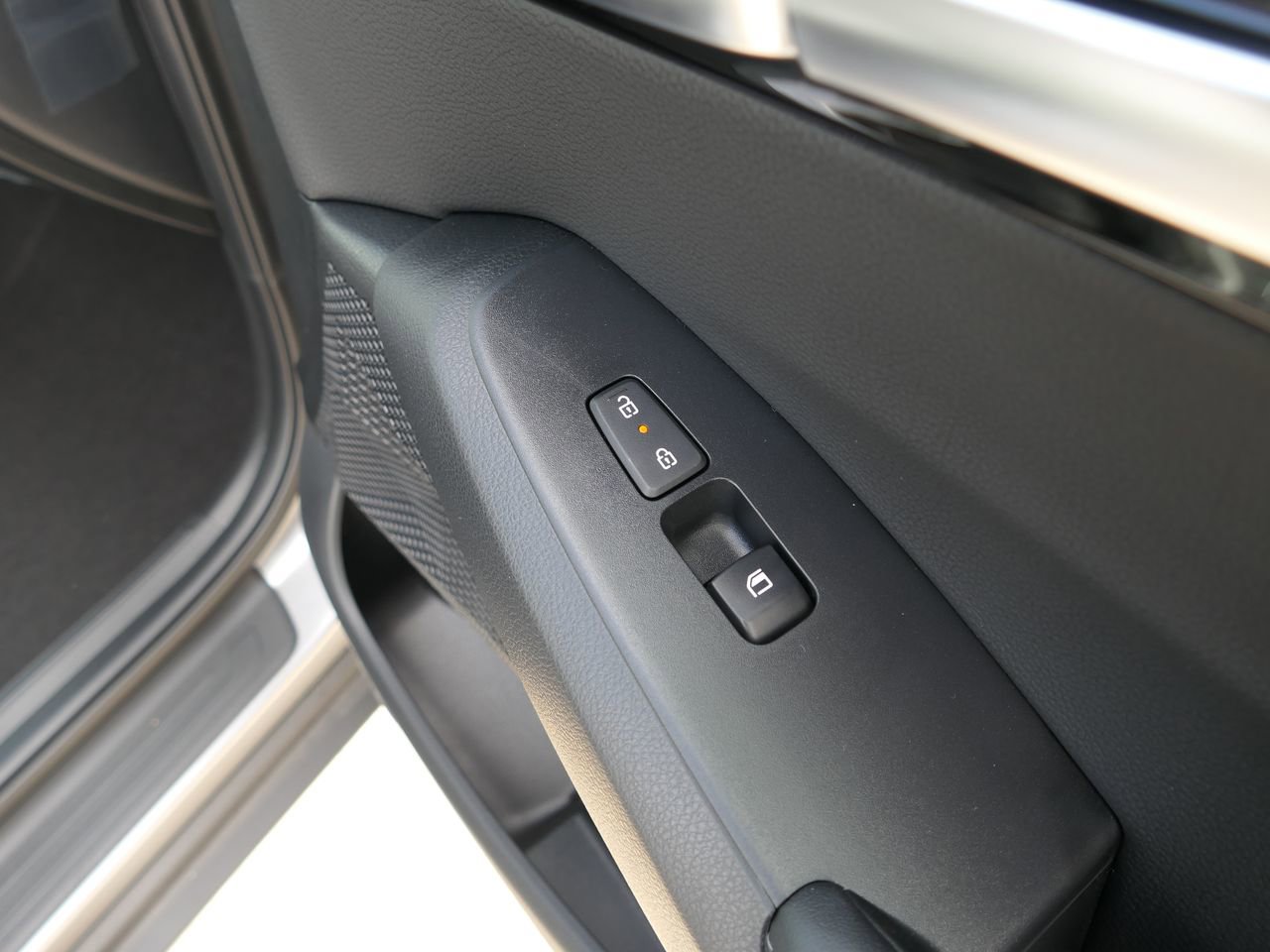 New 2026 Kia Seltos EX image 23