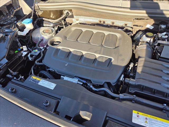 New 2026 Volkswagen Tiguan SE R-Line image 16