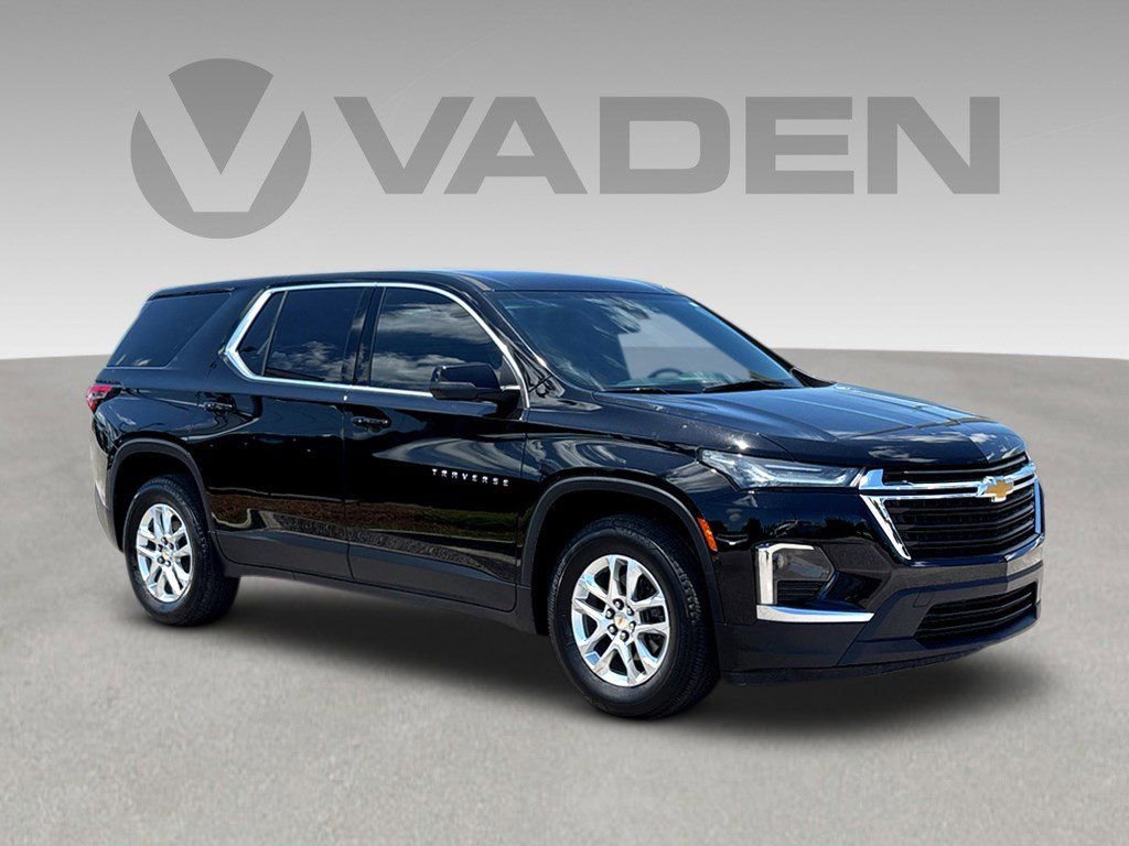 Used 2023 Chevrolet Traverse LS