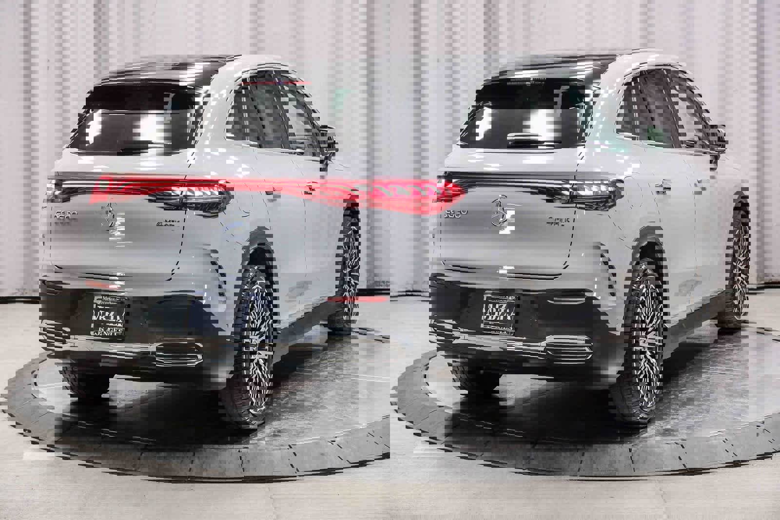 Certified 2023 Mercedes-Benz EQE 500 4MATIC SUV image 4