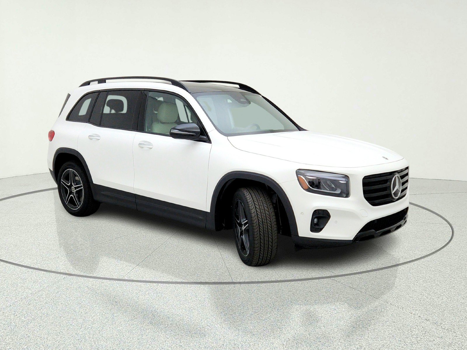 New 2026 Mercedes-Benz GLB 250 image 5