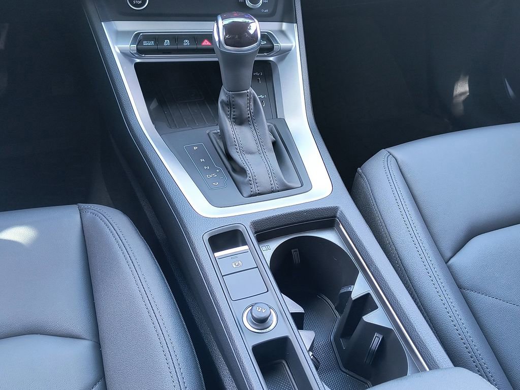 Used 2025 Audi Q3 2.0T Premium w/ Convenience Package image 27