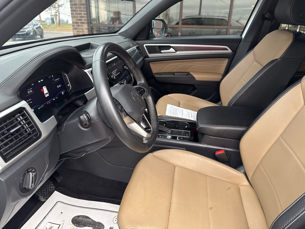 Used 2022 Volkswagen Atlas Cross Sport SE image 25