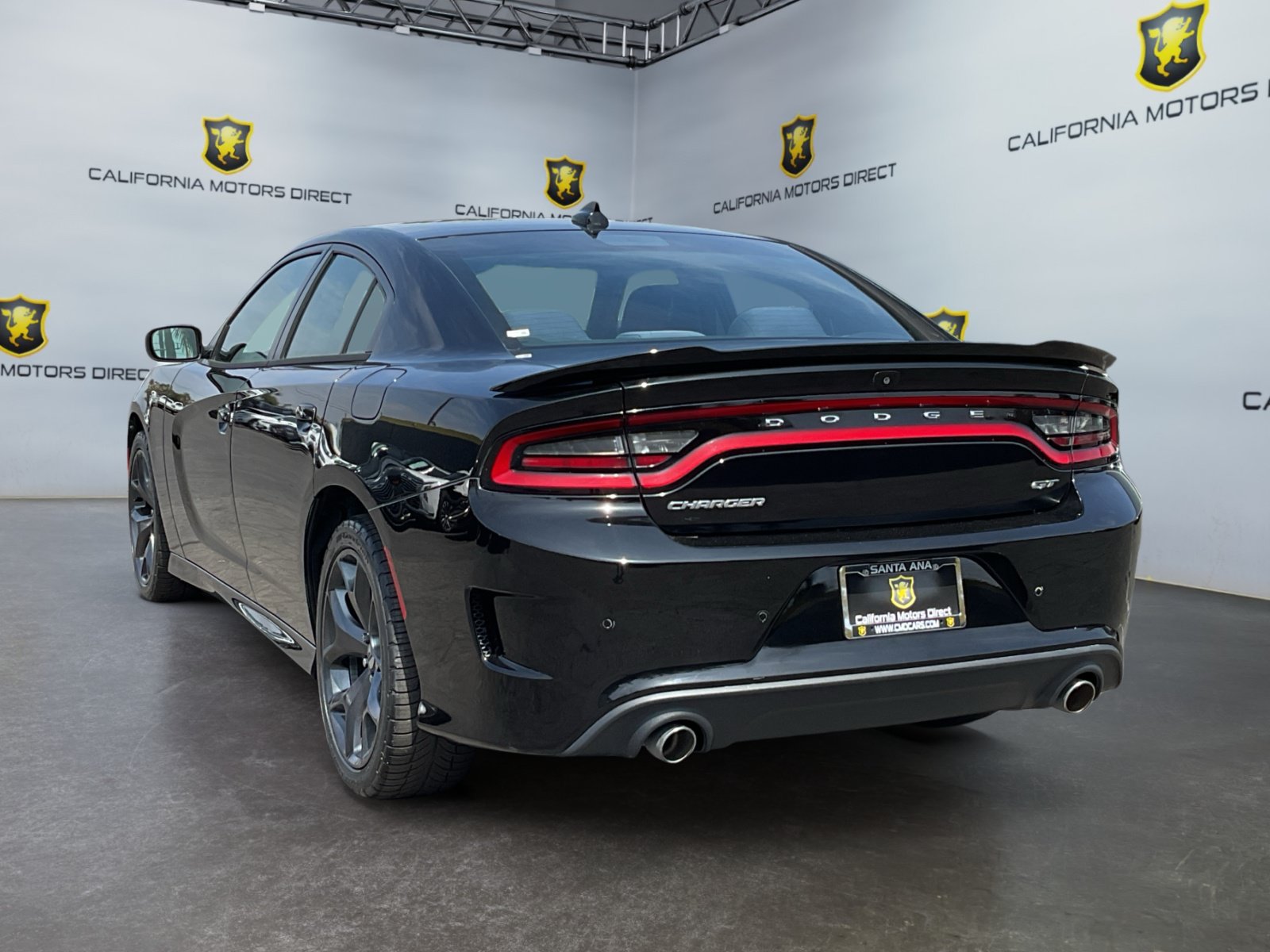 Used 2019 Dodge Charger GT w/ Cold Weather Package RWD image 7