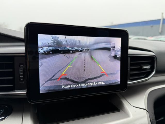 Used 2022 Ford Explorer XLT w/ Equipment Group 202A image 12