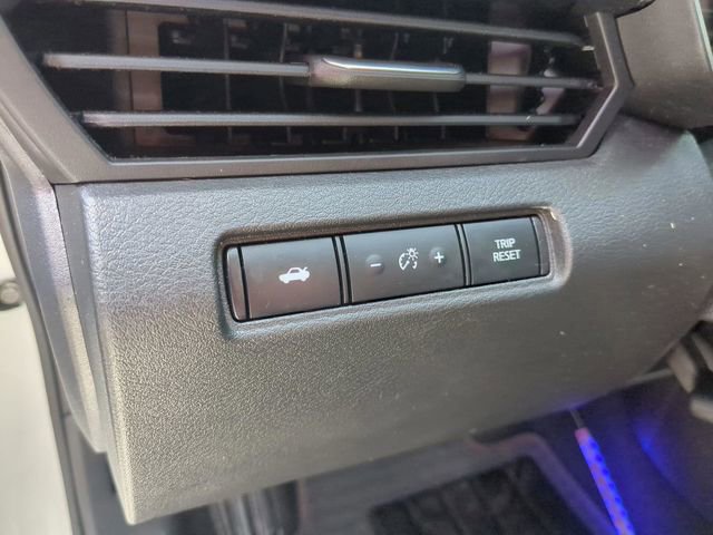 Used 2023 Nissan Altima 2.5 SR w/ SR Premium Package FWD image 14