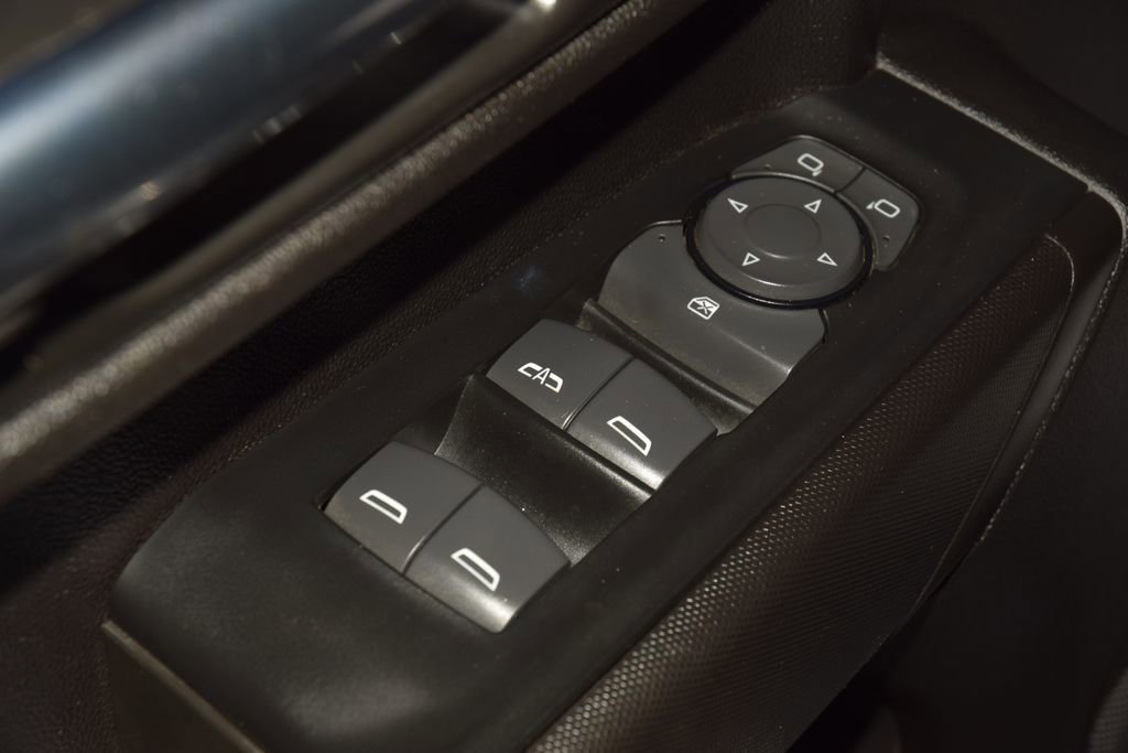 Used 2025 GMC Sierra 3500 Pro w/ Convenience Package image 35