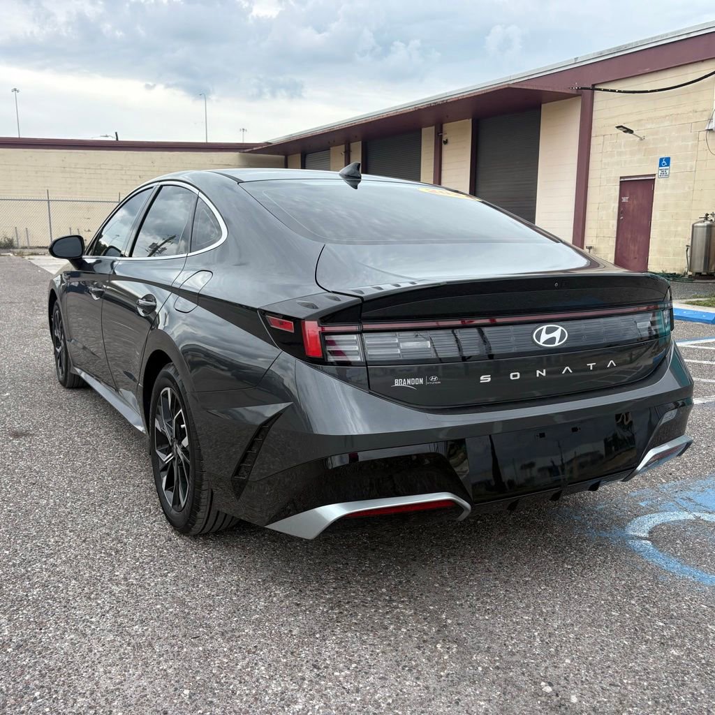 Certified 2024 Hyundai Sonata SEL FWD image 5