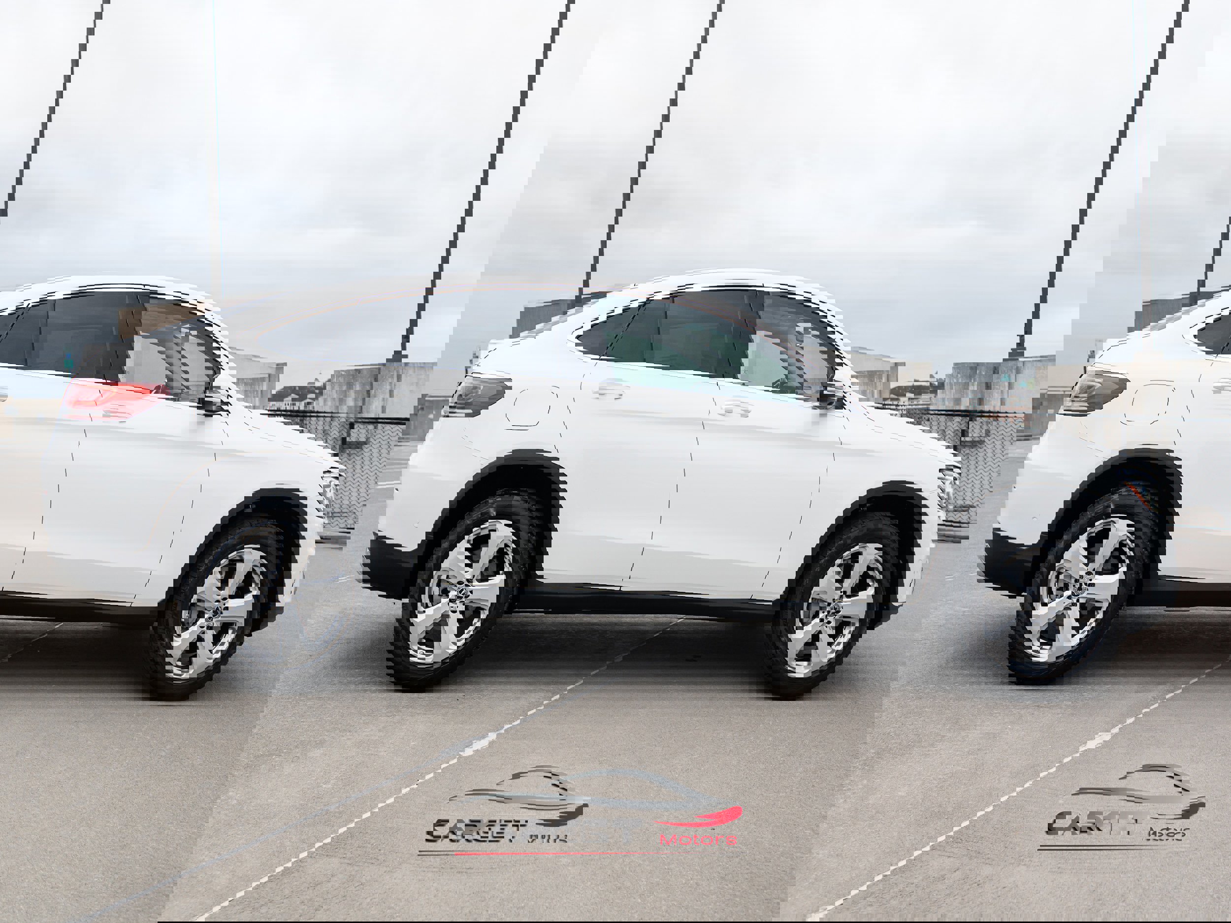 Used 2020 Mercedes-Benz GLC 300 4MATIC image 8