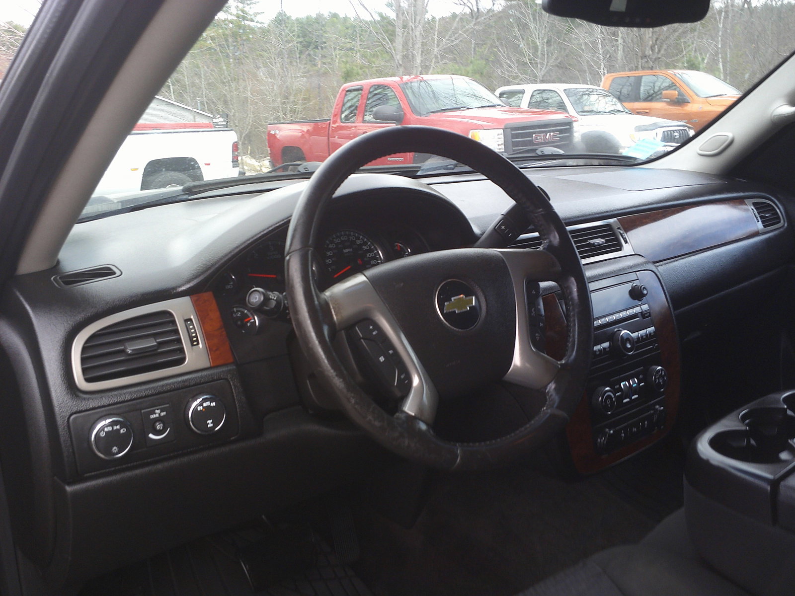 Used 2013 Chevrolet Tahoe LS w/ Convenience Package AWD/4WD image 15