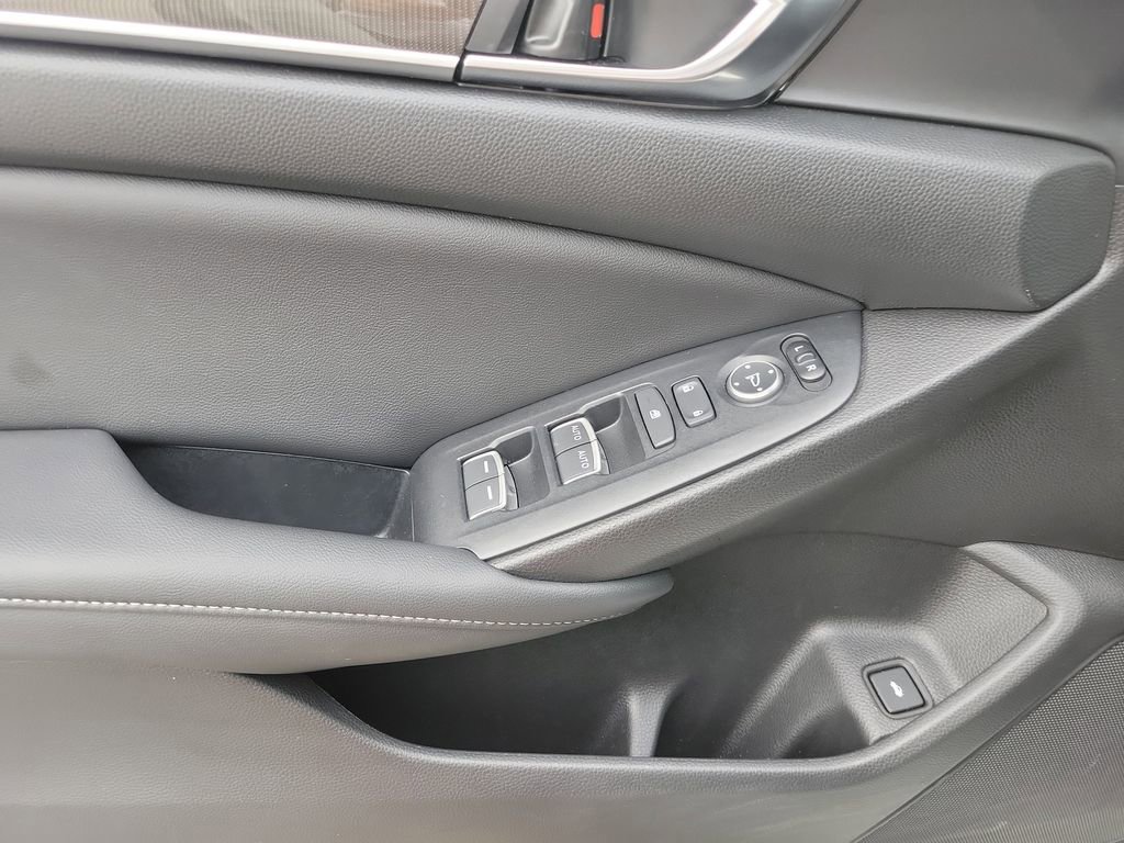 Used 2022 Honda Accord Sport image 15