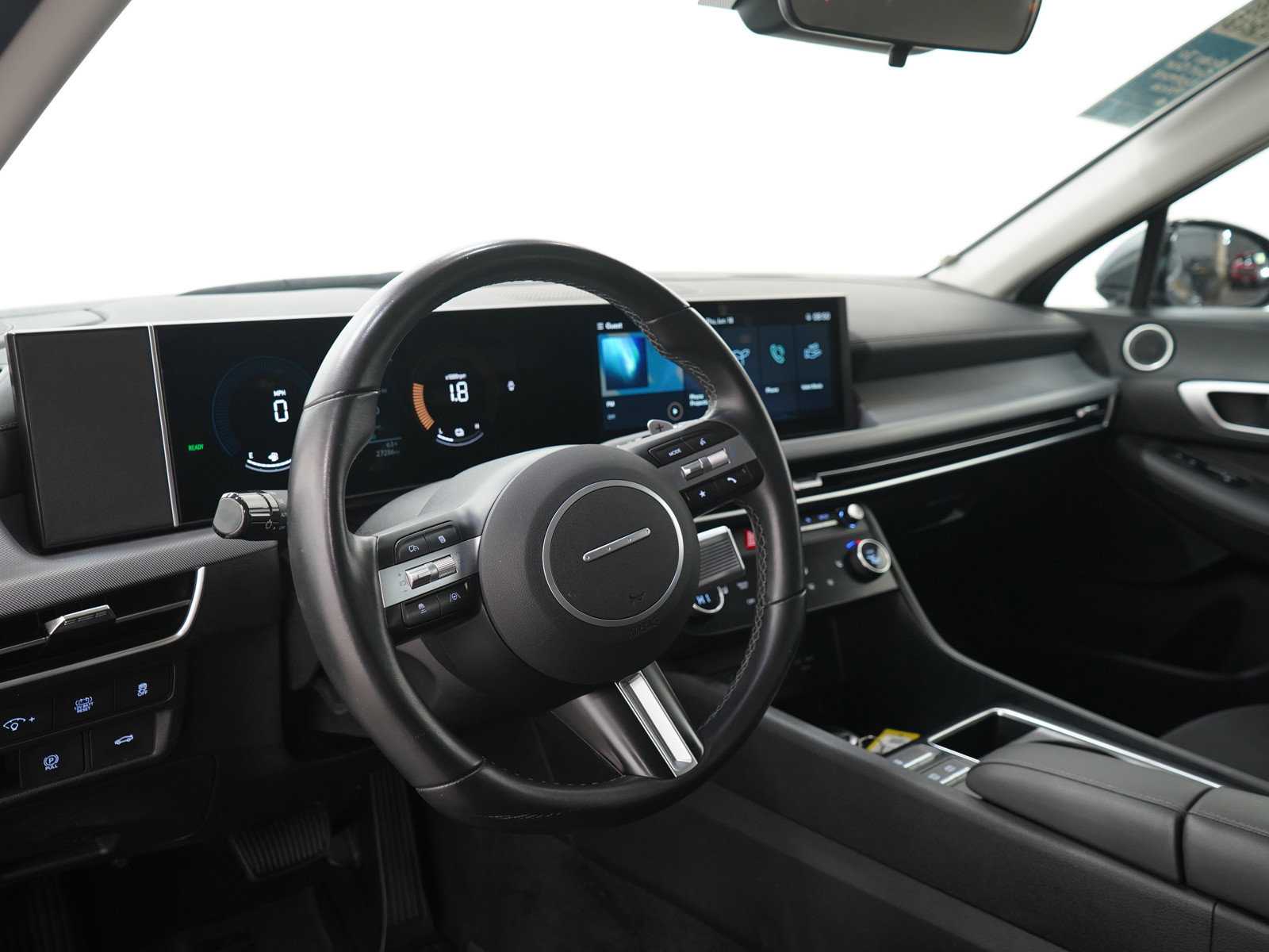 Used 2025 Hyundai Sonata SEL FWD image 23
