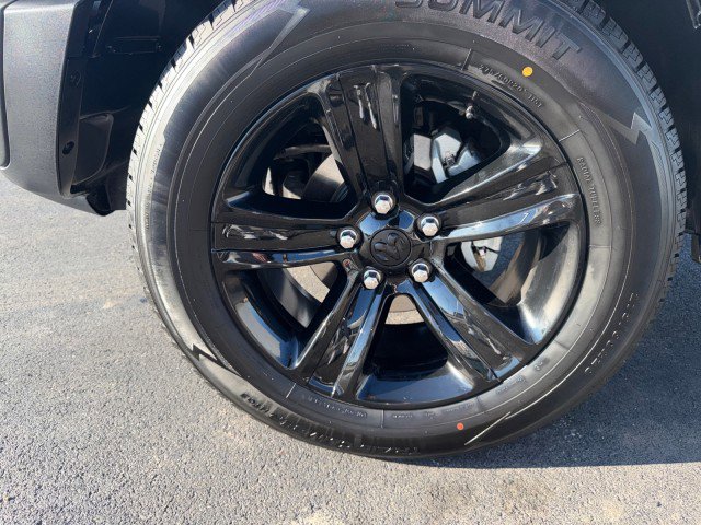 Used 2024 RAM 1500 Classic Warlock image 11