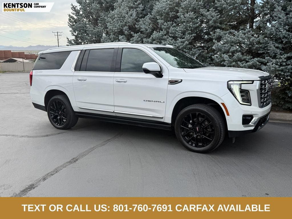 Used 2025 GMC Yukon XL Denali w/ Sun & Power Step Package AWD/4WD image 11