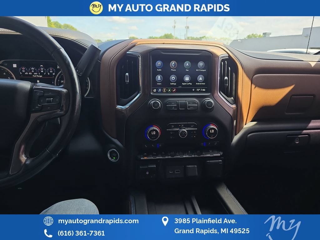 Used 2019 Chevrolet Silverado 1500 High Country w/ Technology Package AWD/4WD image 18