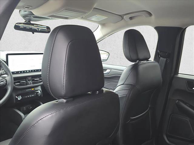 Used 2024 Ford Escape SE image 15