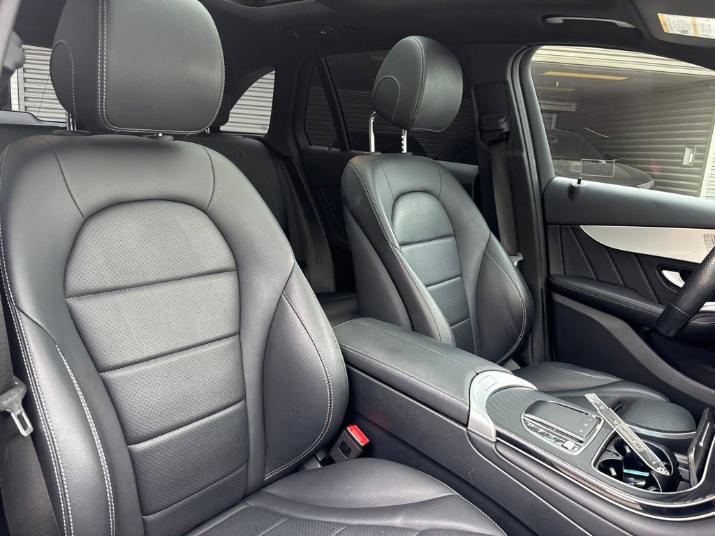 Used 2022 Mercedes-Benz GLC 300 image 16