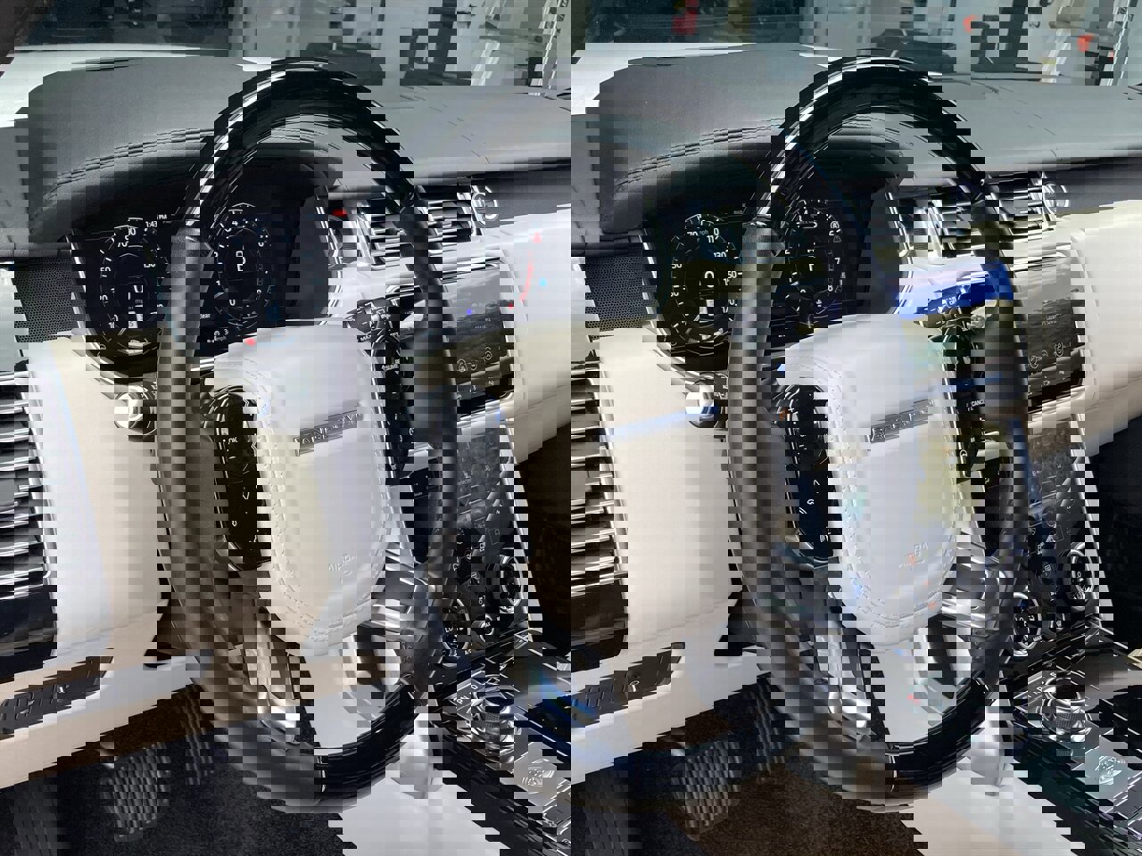 Used 2019 Land Rover Range Rover Supercharged image 23