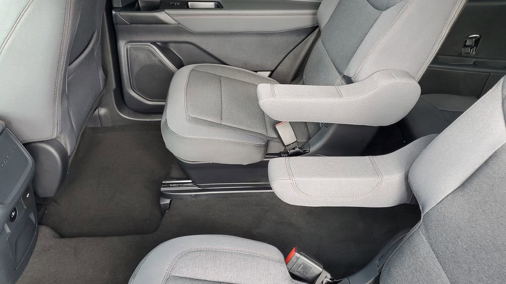 New 2026 Ford Explorer Active image 34