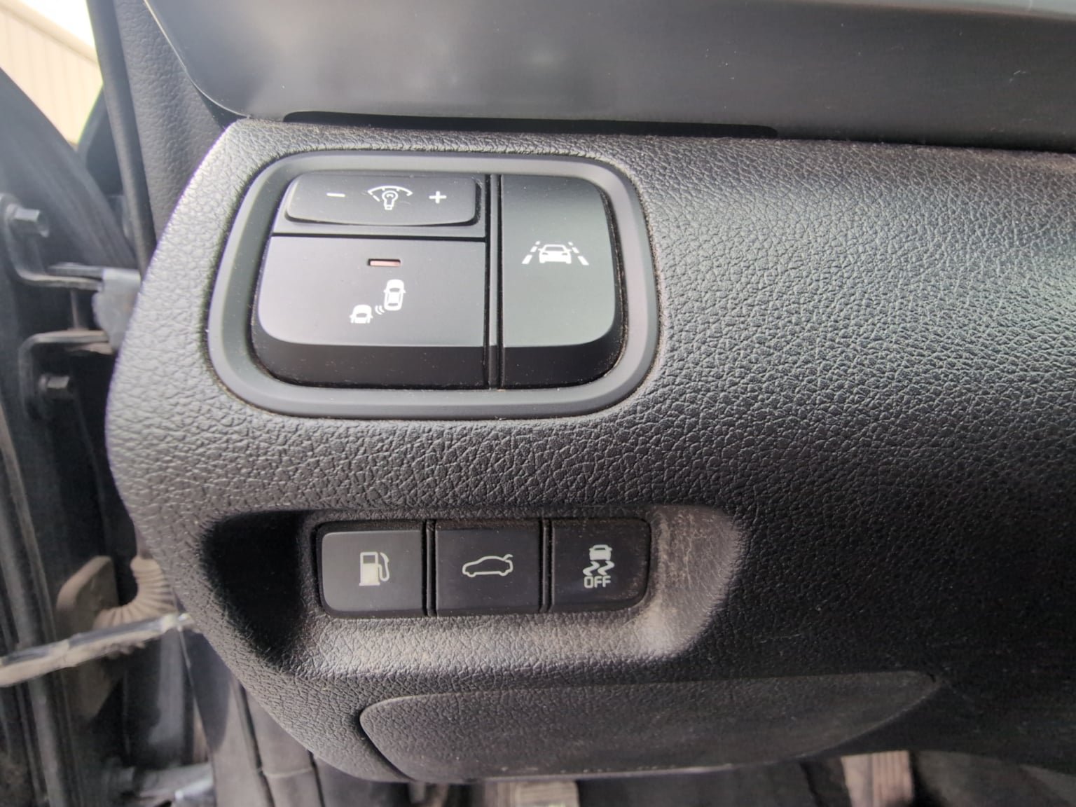 Used 2020 Kia Optima SE FWD image 24