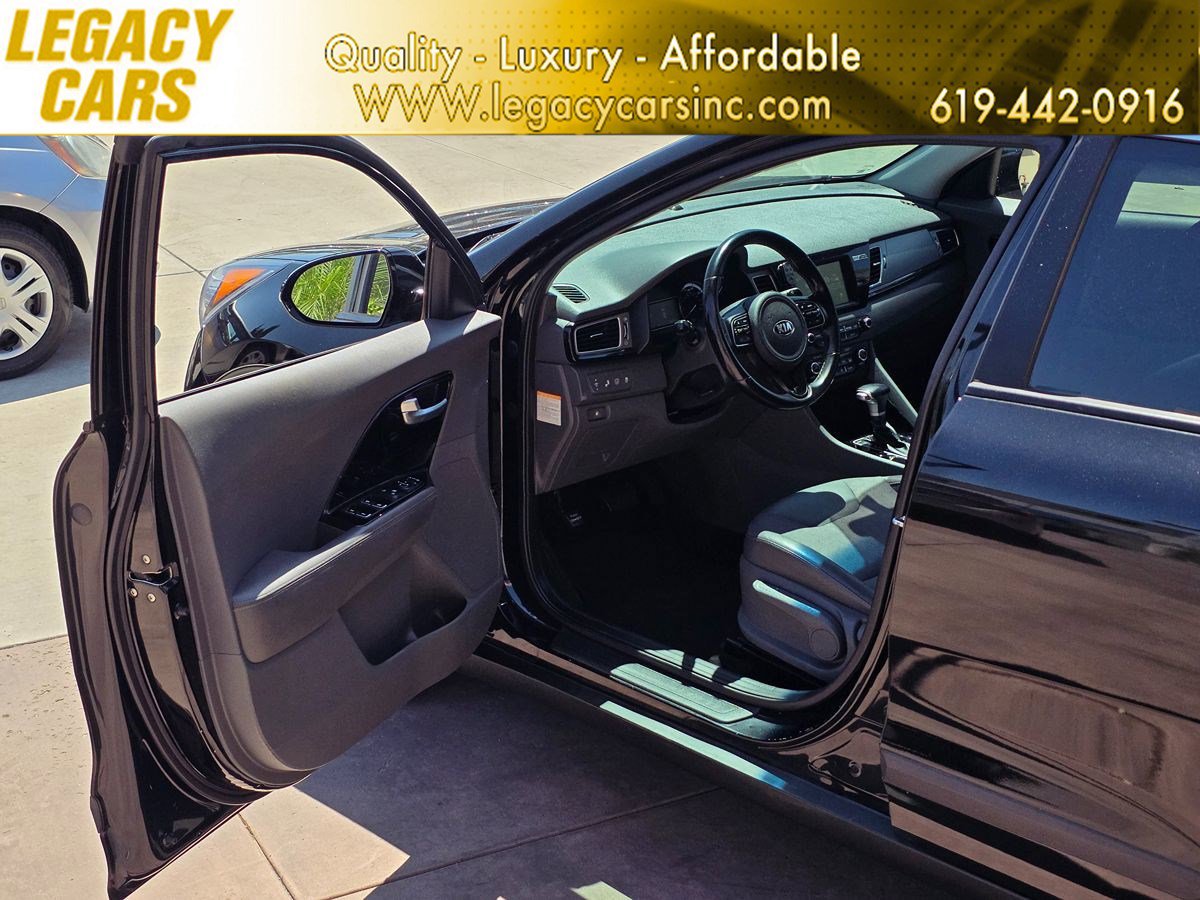 Used 2018 Kia Niro EX FWD image 44
