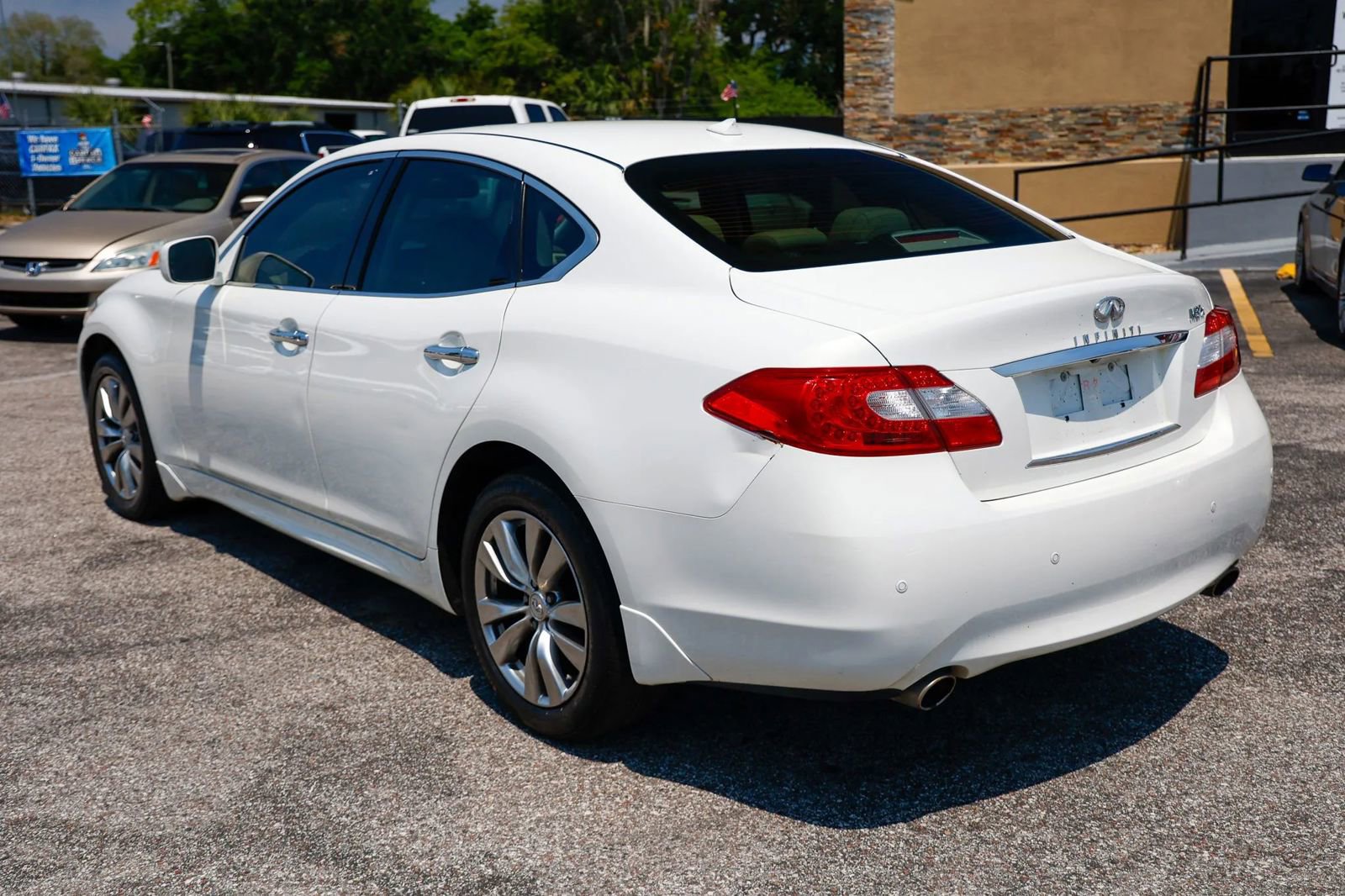 Used 2013 INFINITI M37 x w/ Premium Pkg AWD/4WD image 4