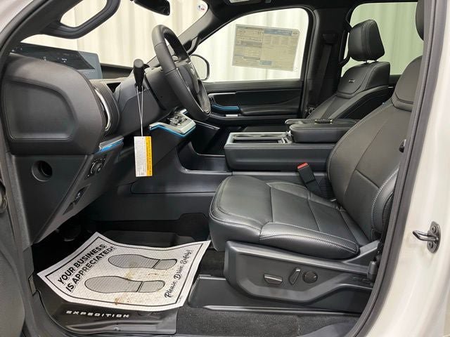 New 2025 Ford Expedition Max Platinum w/ Stealth Performance Package AWD/4WD image 5