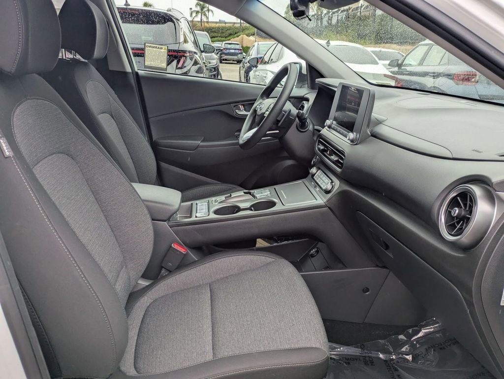 Certified 2023 Hyundai Kona SE image 30