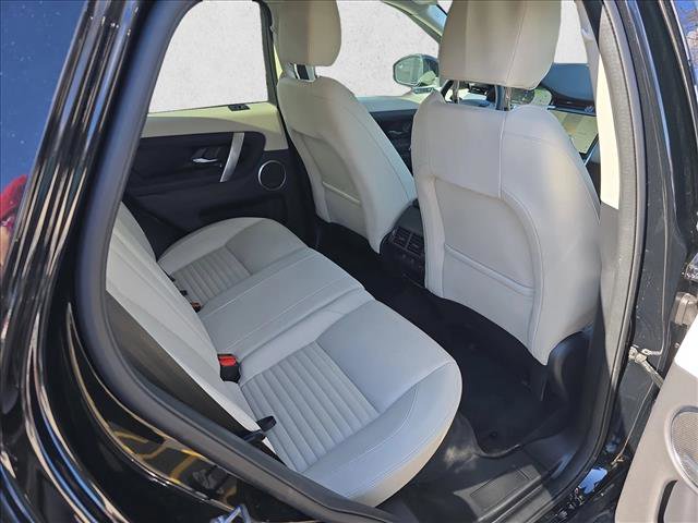 Used 2025 Land Rover Discovery Sport S image 11