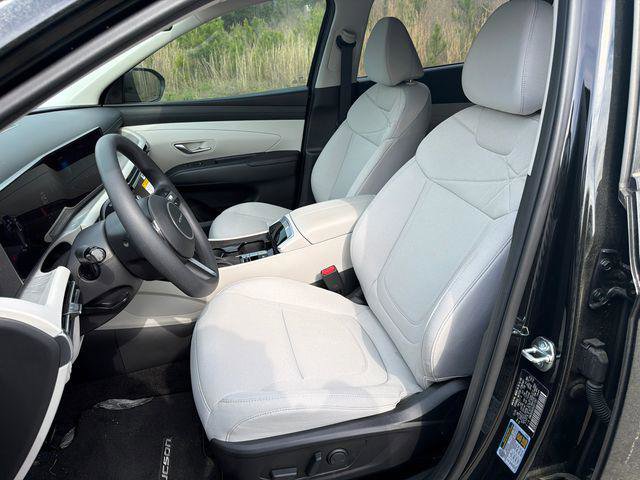 New 2025 Hyundai Tucson SEL image 9