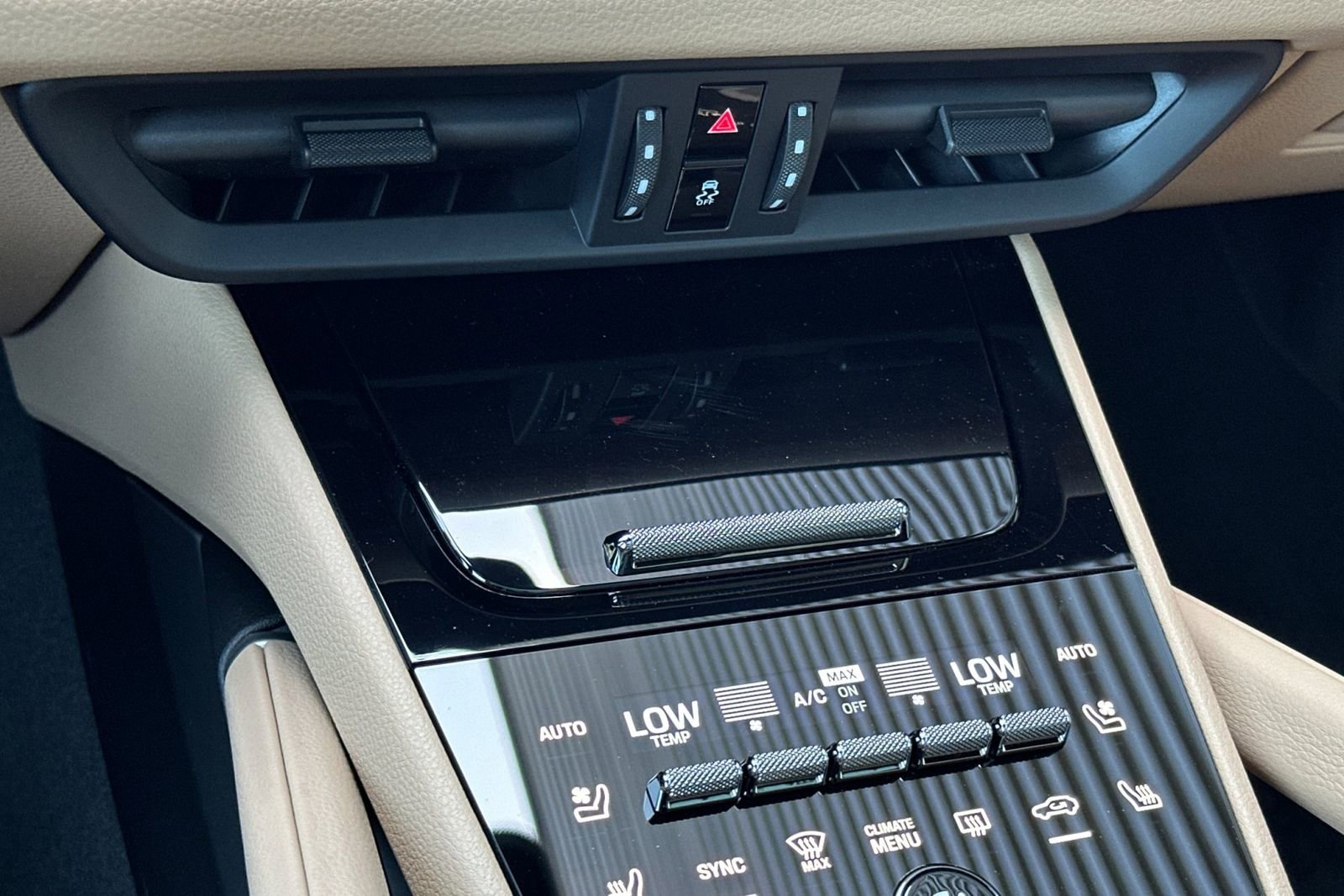 New 2026 Porsche Cayenne E-Hybrid AWD/4WD image 25