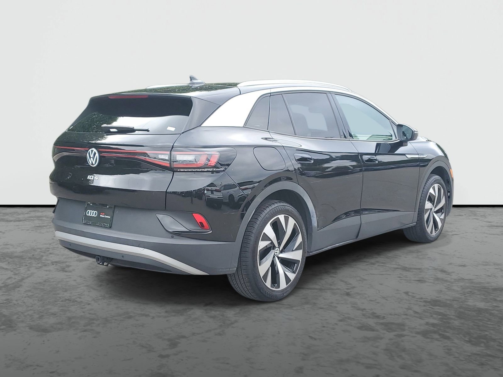 Used 2021 Volkswagen ID.4 Pro S w/ Gradient Package image 4