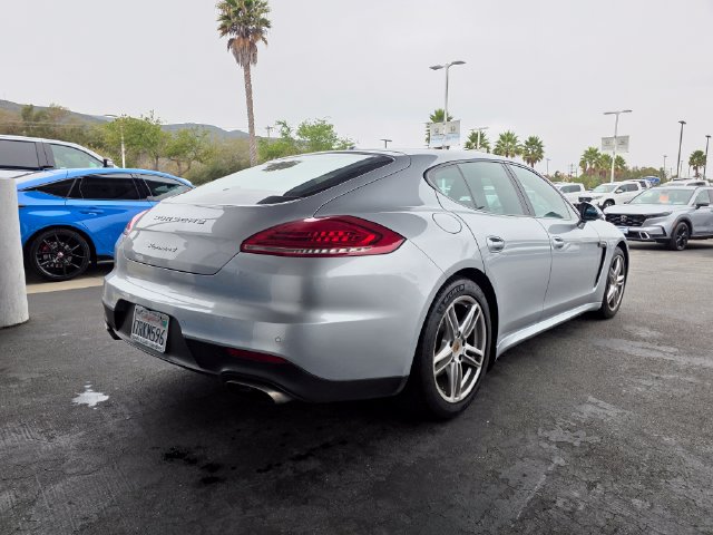 Used 2015 Porsche Panamera 4 AWD/4WD image 8