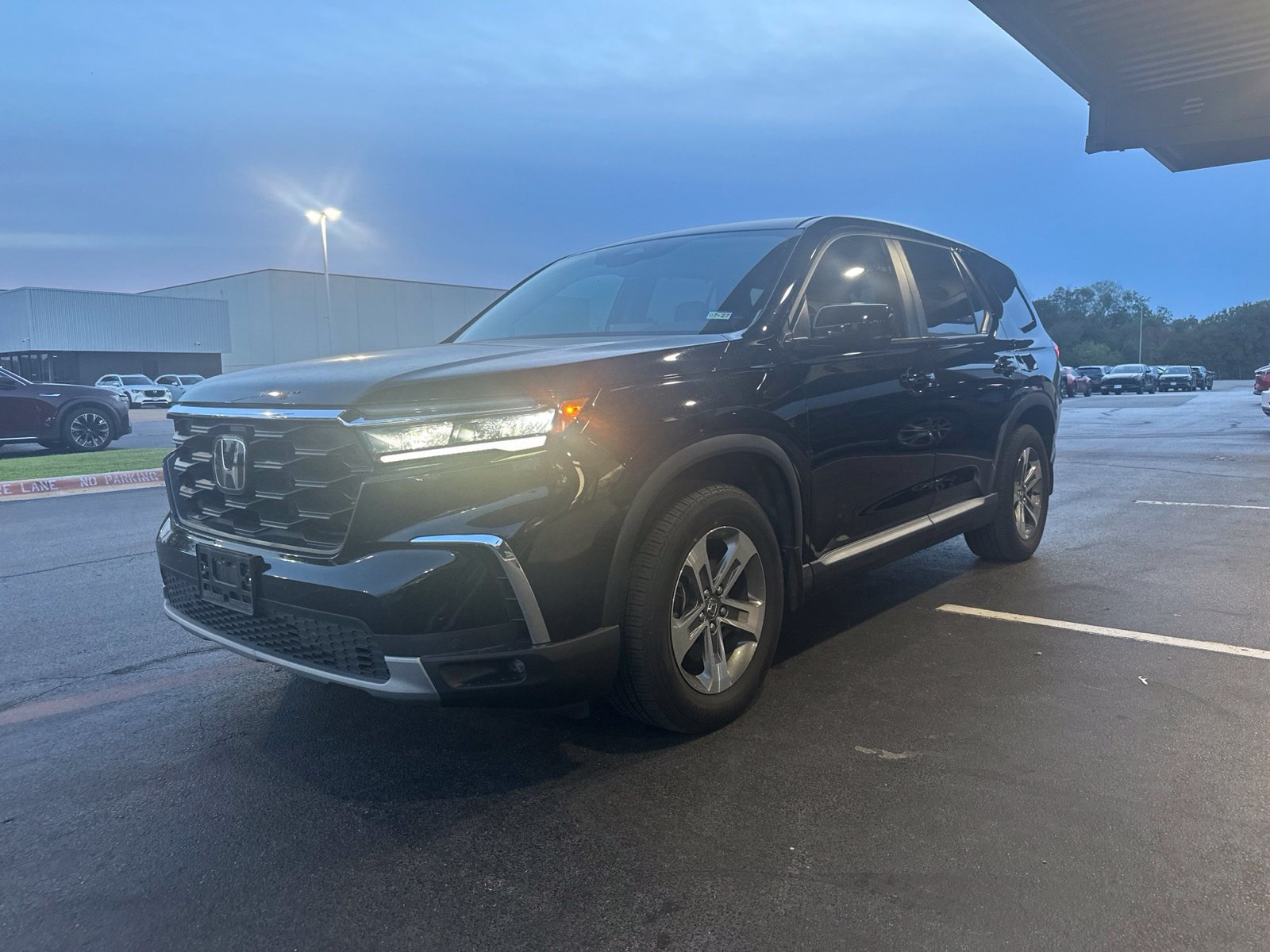 Used 2023 Honda Pilot EX-L image 11