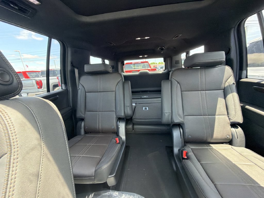 New 2026 Chevrolet Suburban High Country AWD/4WD image 29