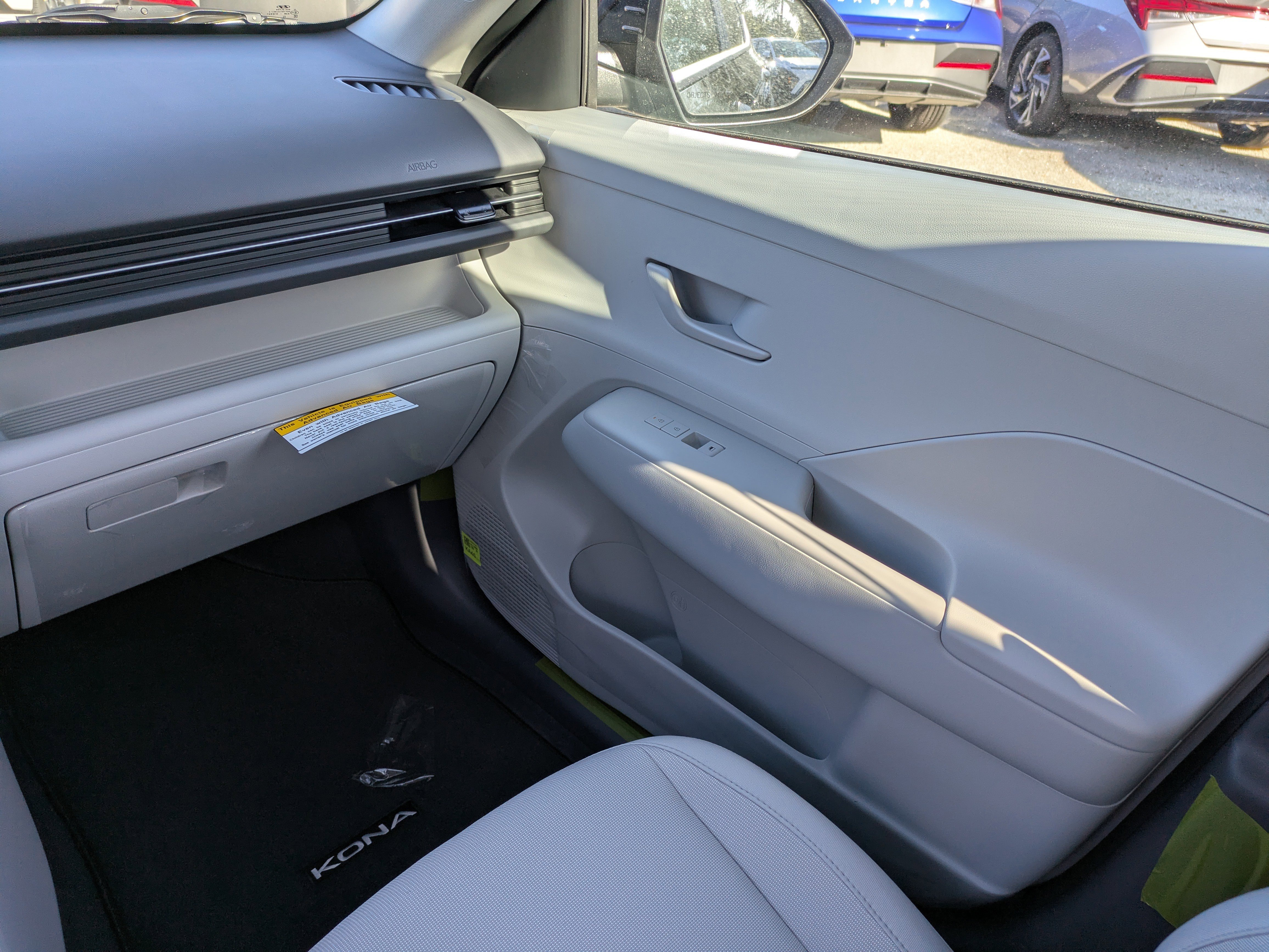 New 2026 Hyundai Kona SE image 17