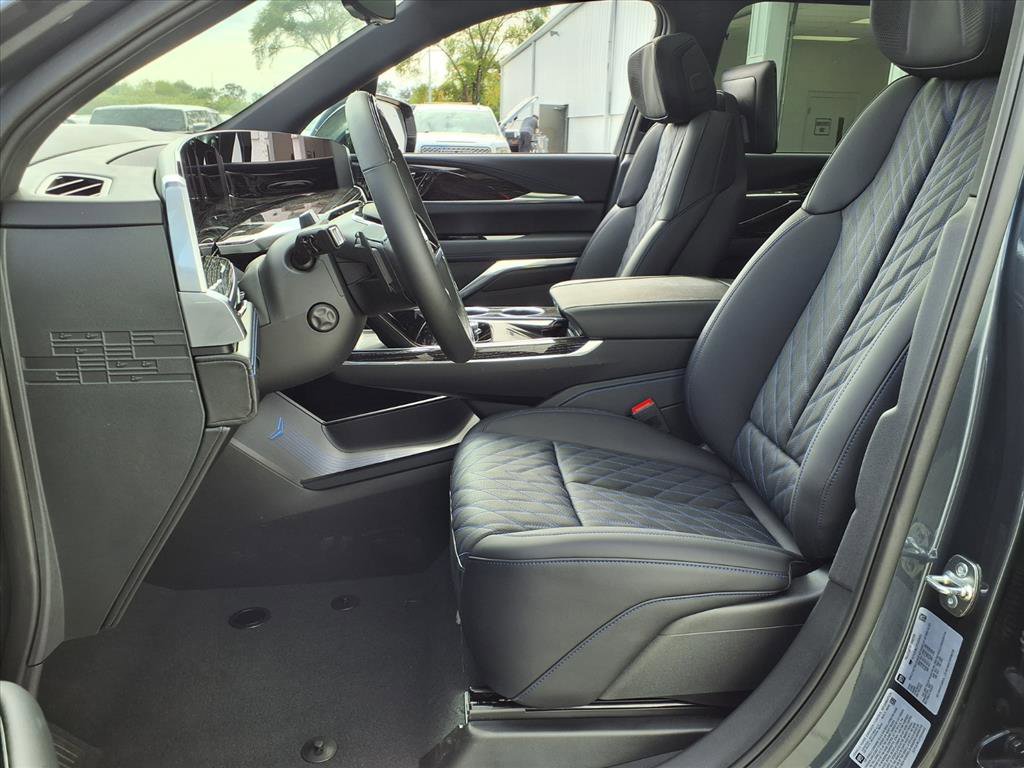 New 2026 Cadillac Escalade IQL Luxury image 3