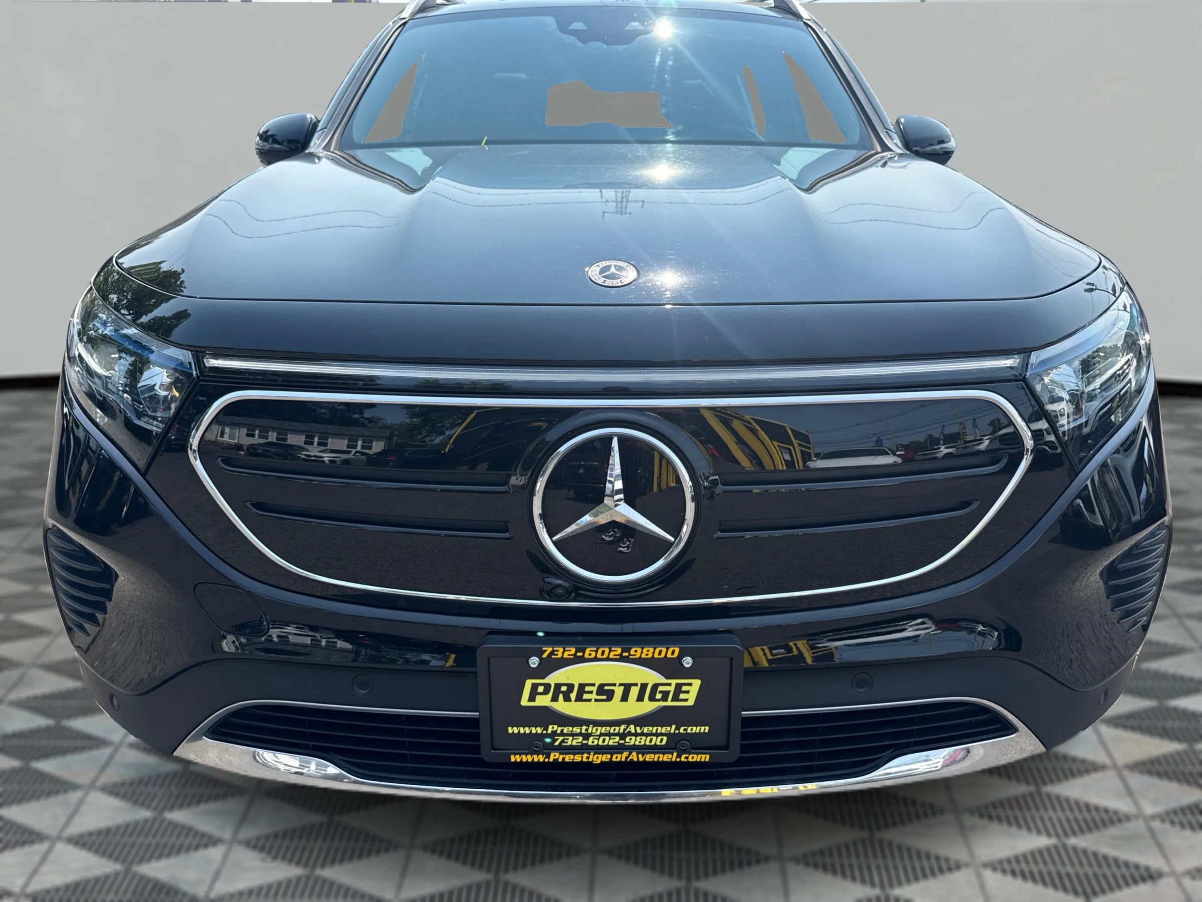 Used 2023 Mercedes-Benz EQB 350 4MATIC SUV w/ Pinnacle Package image 21