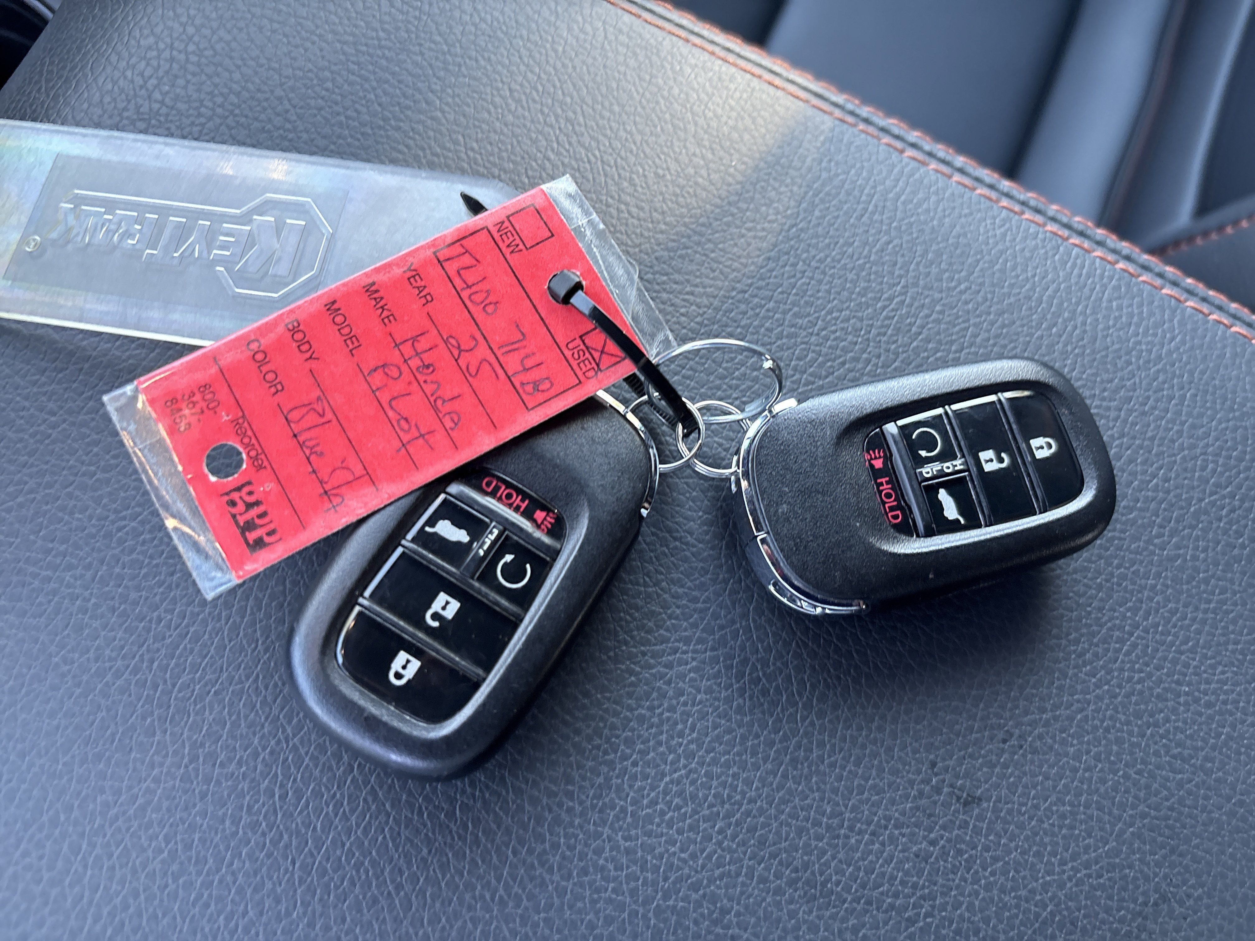 Used 2025 Honda Pilot TrailSport image 39