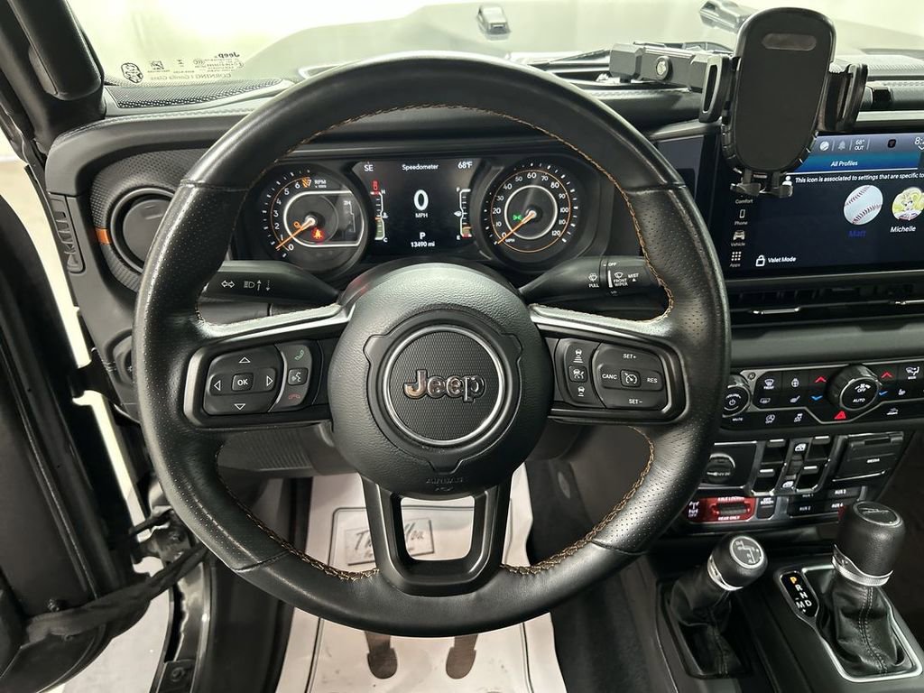 Certified 2024 Jeep Gladiator Mojave w/ Convenience Group image 3