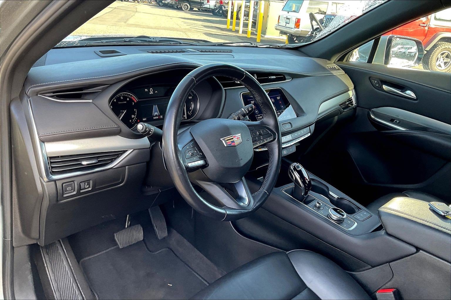 Used 2023 Cadillac XT4 Premium Luxury image 13