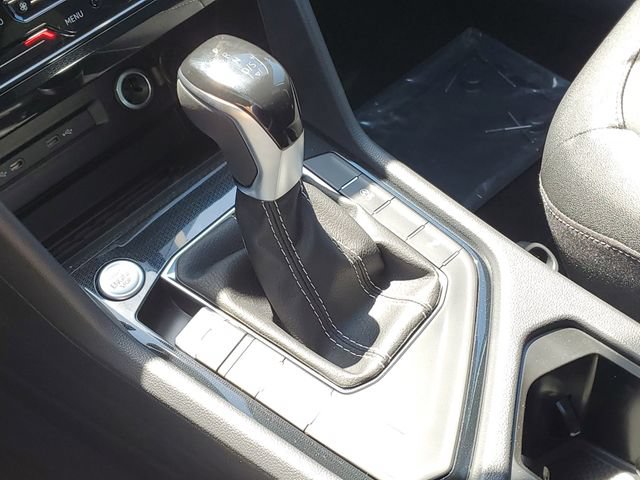New 2026 Volkswagen Taos SE FWD image 29