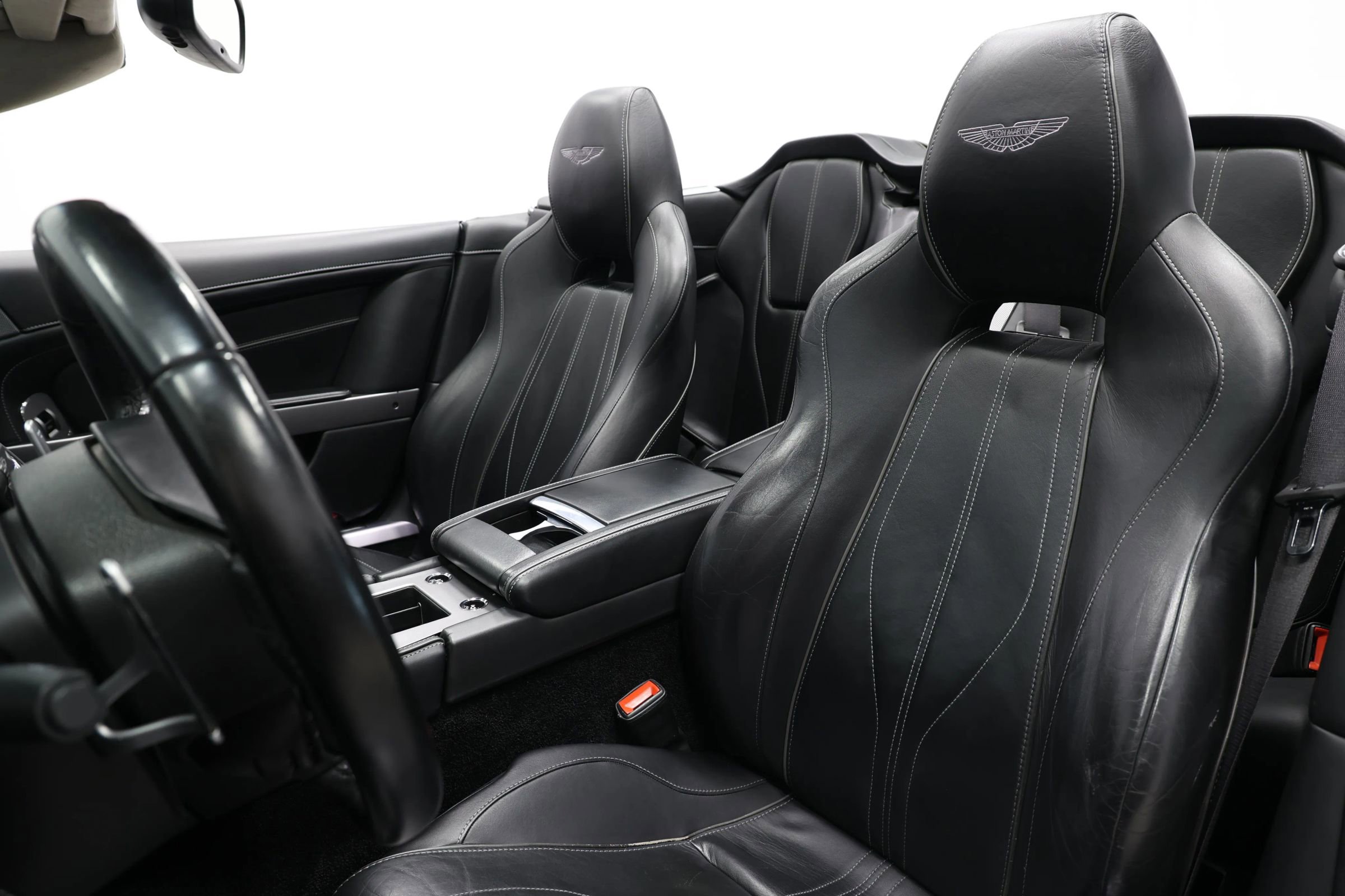 Used 2012 Aston Martin Virage Volante image 3