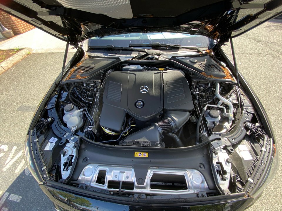 Used 2025 Mercedes-Benz E 350 4MATIC Sedan image 16