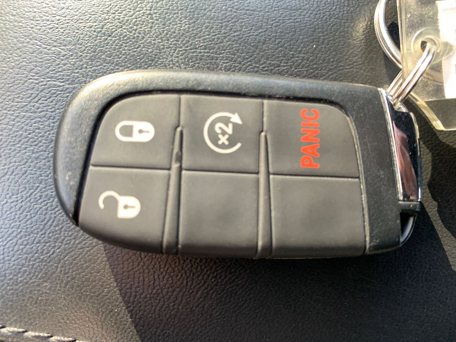 Used 2025 Jeep Compass Limited image 22